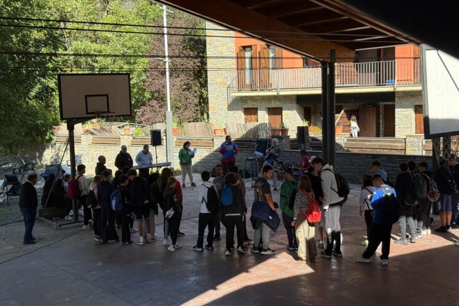 Los alumnos del colegio Salesianos de Monzón vuelven a visitar El Remós Guayente